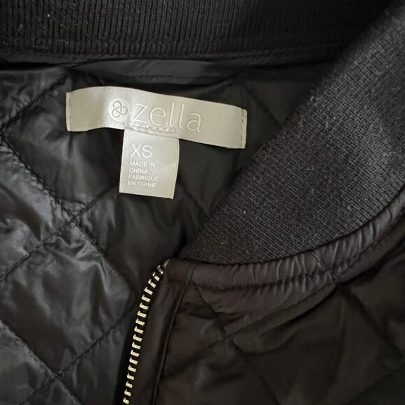 Zella Quilted Longline Black Jacket Coat Side zippers, arm pocket, NWT XS, NICE! - Picture 3 of 10